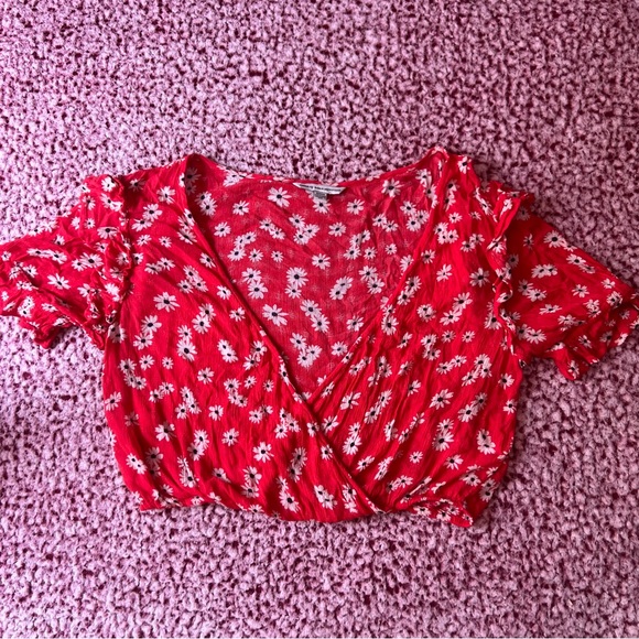 American Eagle Outfitters Tops - American Eagle Floral Shirt Size M